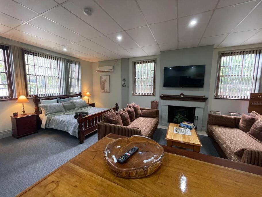 Post Office Boutique Accommodation Hat Head Bagian luar foto